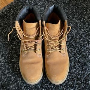 Barely worn Timberlands